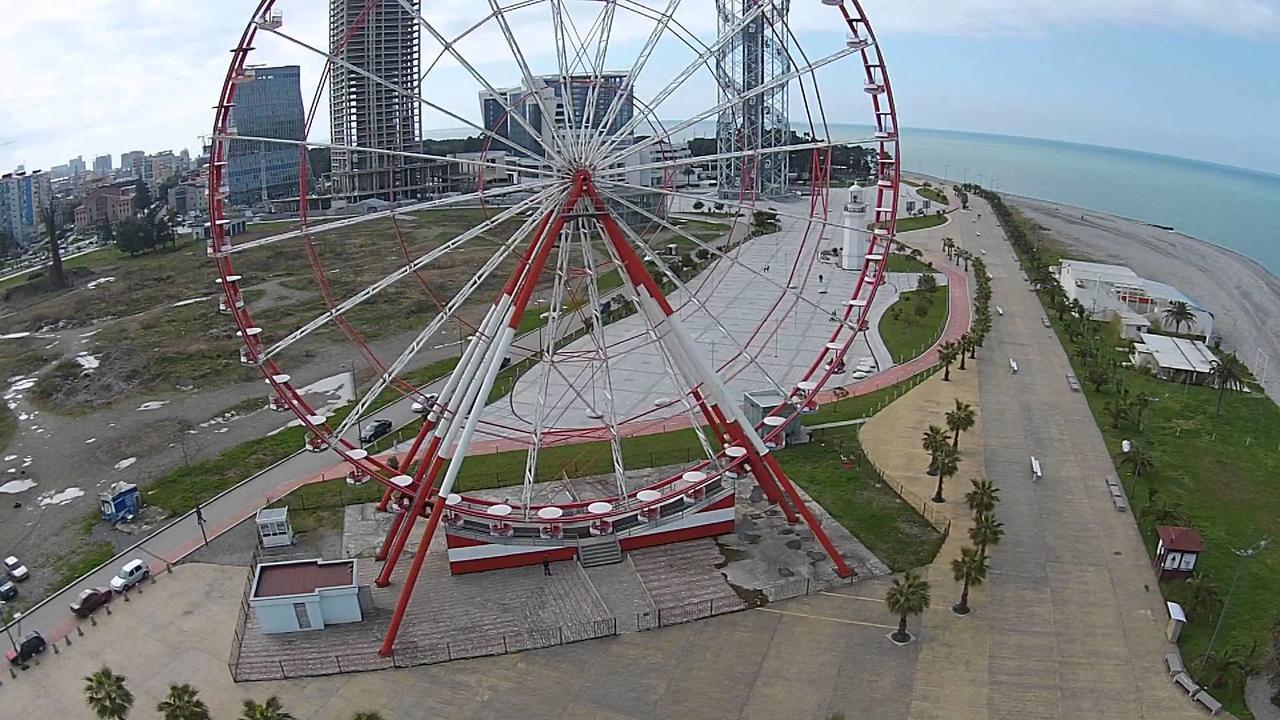 Apartment Georgy Batumi Bagian luar foto